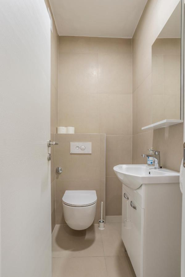 Apartment Coastal 1