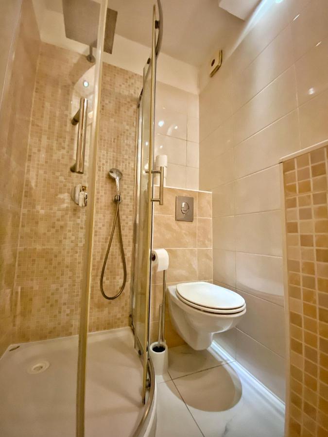 Ginna Apartment