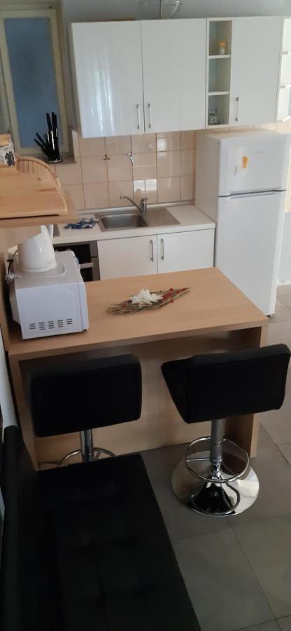 Cozy Mihaela With Balcony, Near Park Marjan & Old Town - Quiet Neighborhood Split