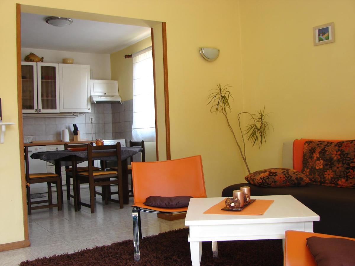 Apartment Svagi *