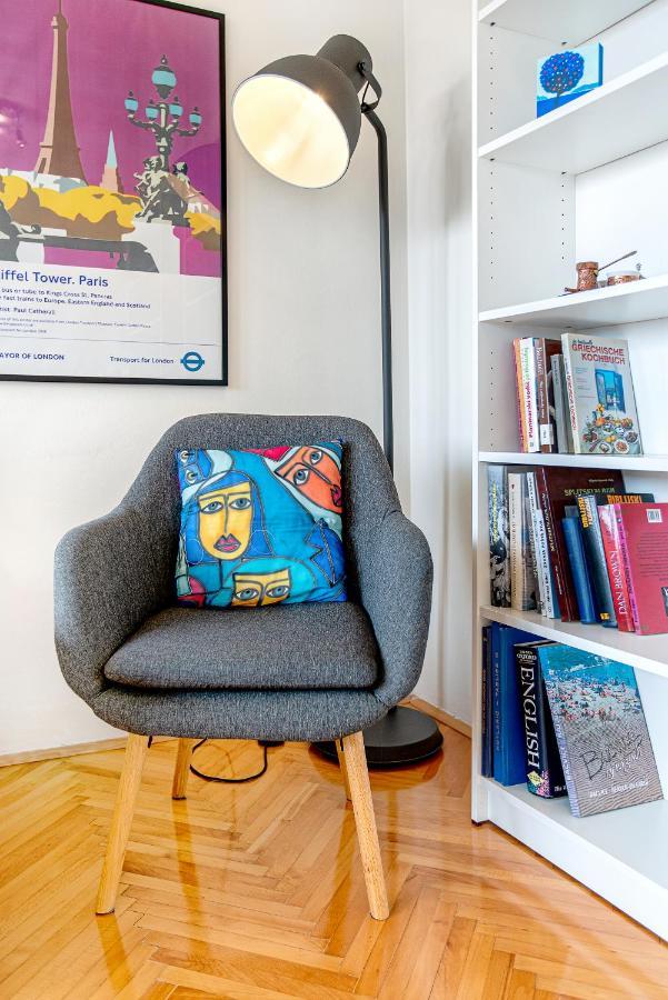 No.15 Apartment Split