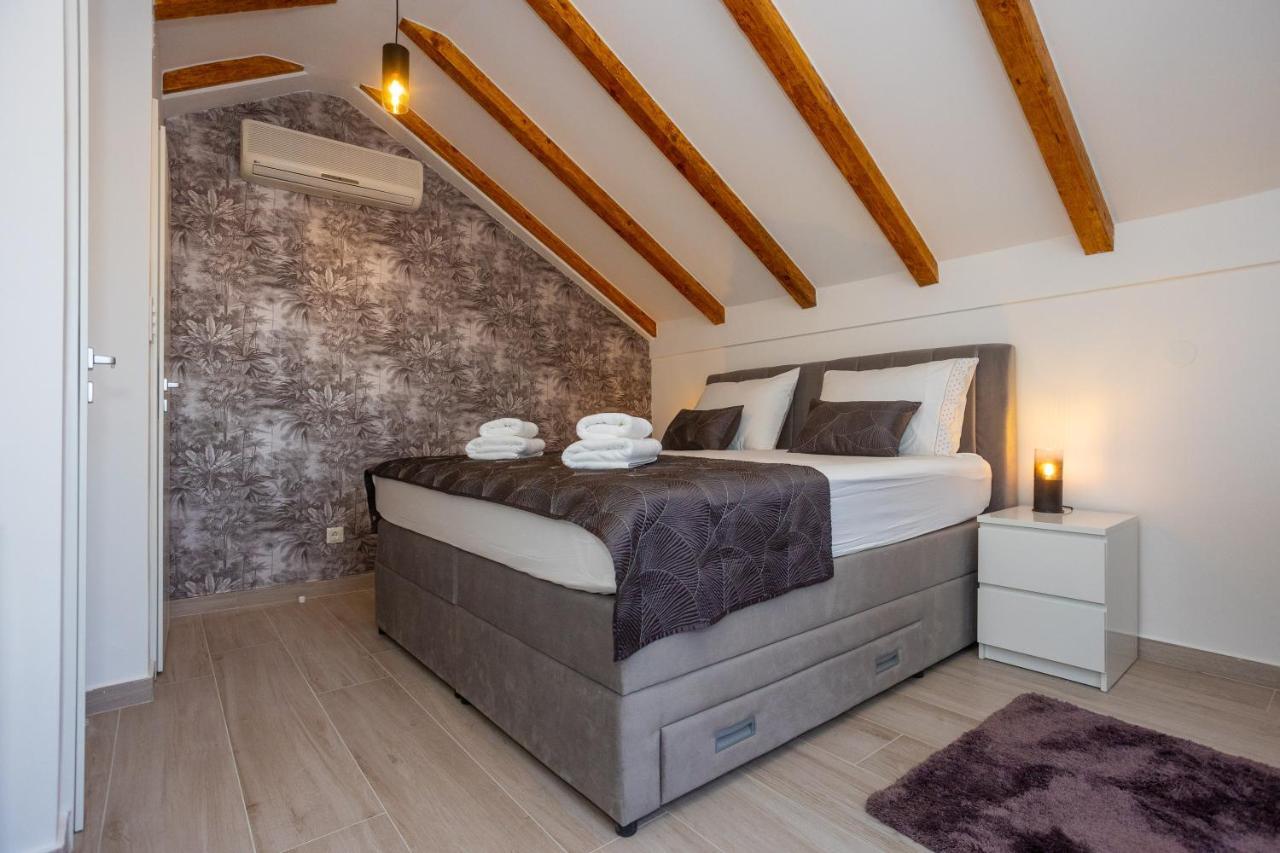Vakantiehuis Stone House Iris