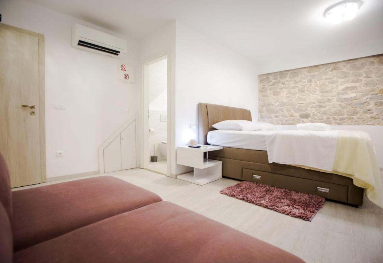 Lions Luxury Gostinjska kuća 4*