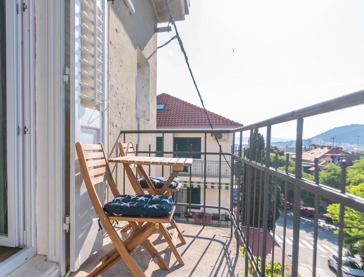 Charming Close To Bacvice And Center Apartment