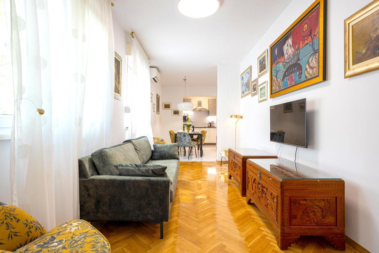 Apartment Lux Tony @ 10 Min Znjan