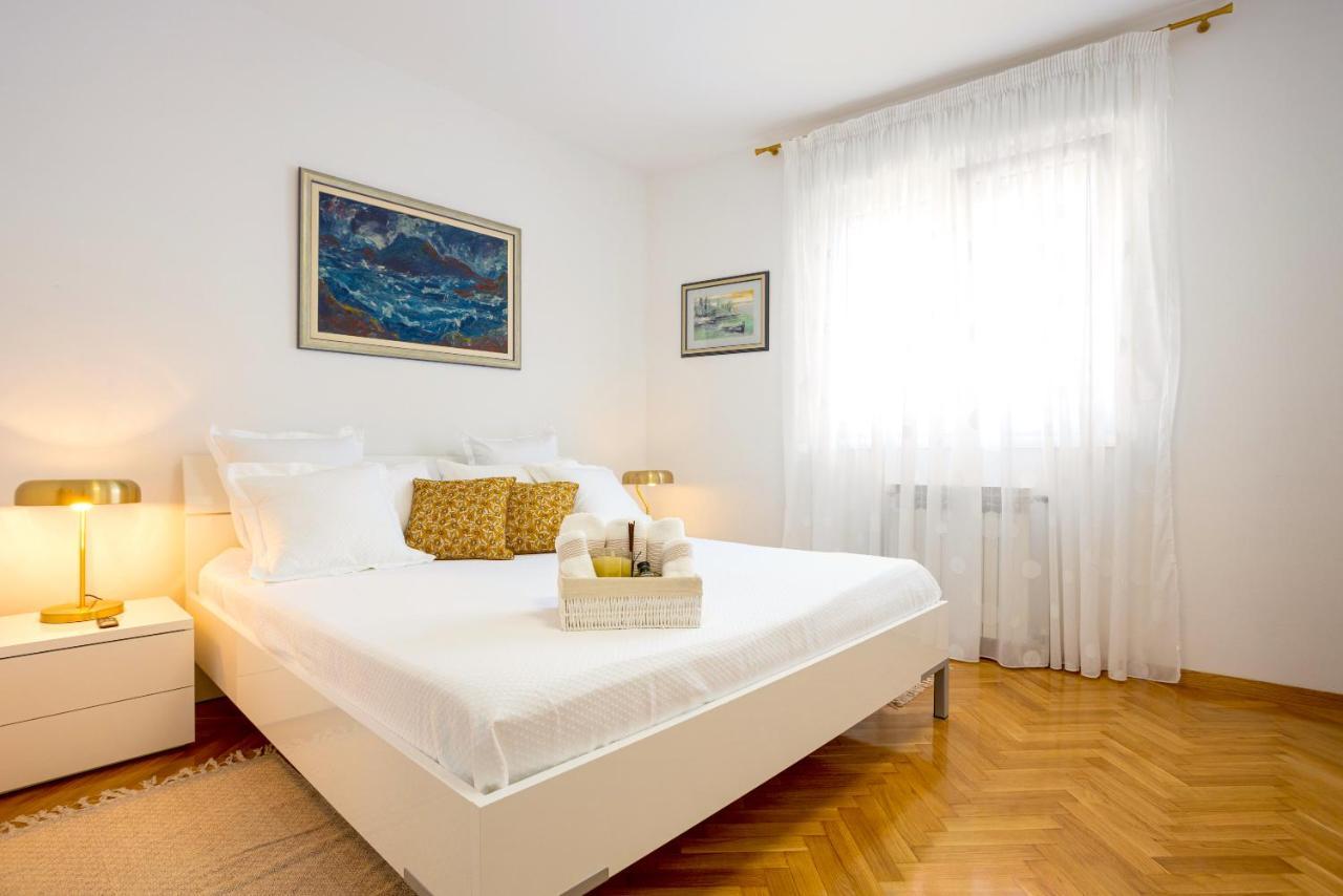 Lux Tony @ 10 Min Znjan * Split