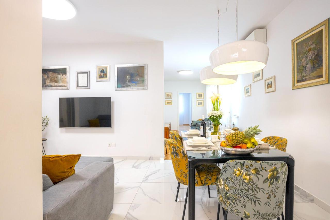 Lux Tony @ 10 Min Znjan Apartment *