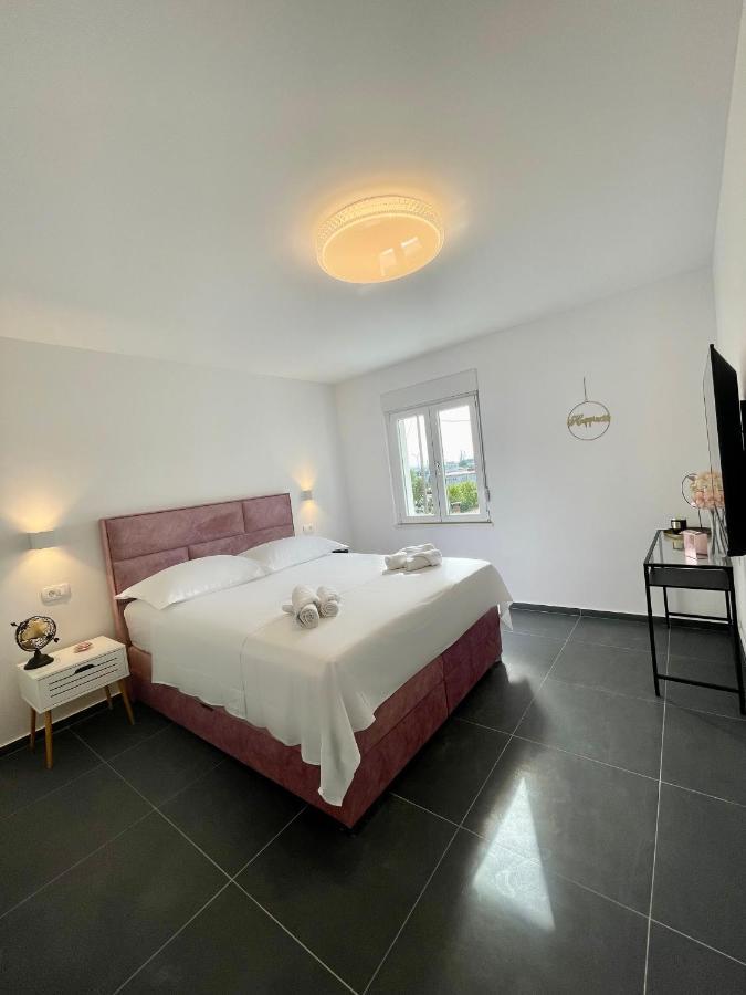 Elite - Free Parking Gasthuis 4*