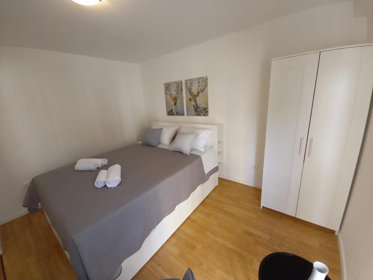Apartment Leela *