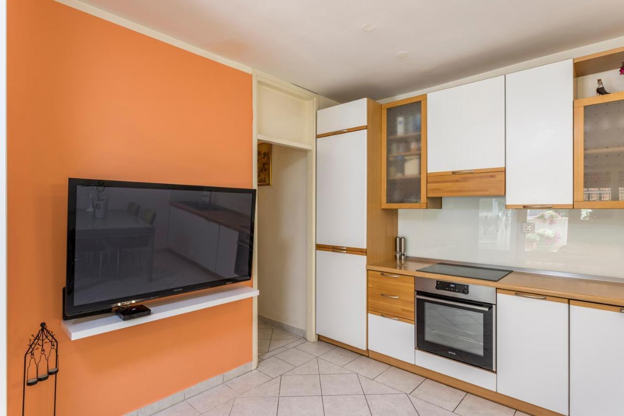 Apartment Neve St