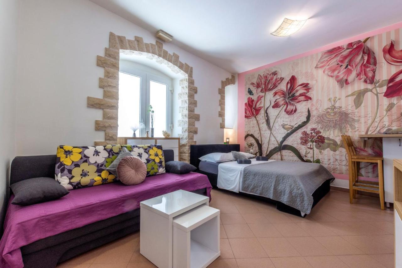 Appartement Johnny Croatia With Hot Tub Split