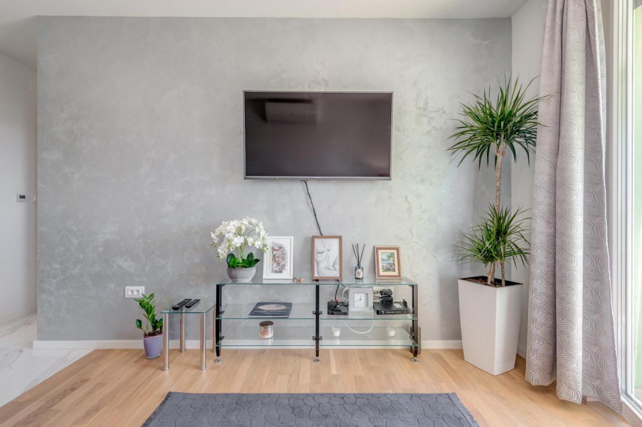 Apartment Searenity