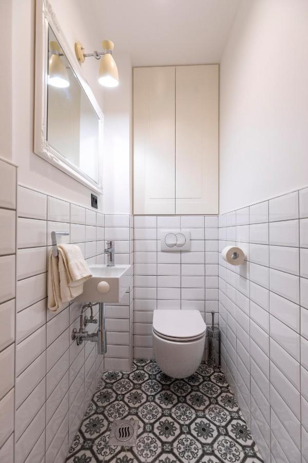 Adora Luxury Apartment *