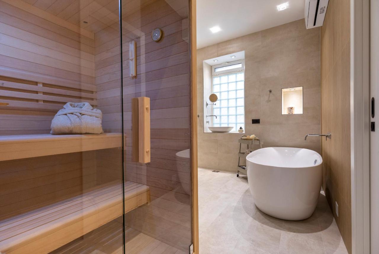 Adora Luxury Apartment *