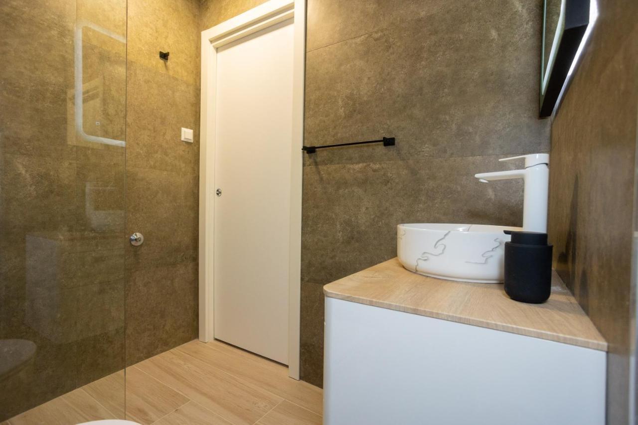 Vakantiehuis Stone House Iris *