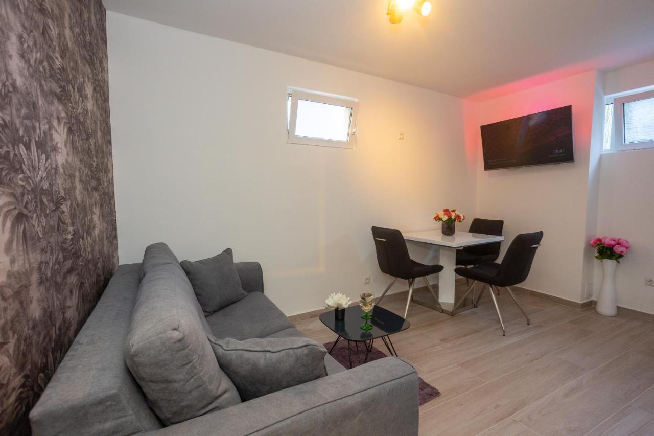 Stone House Iris Vakantiehuis *