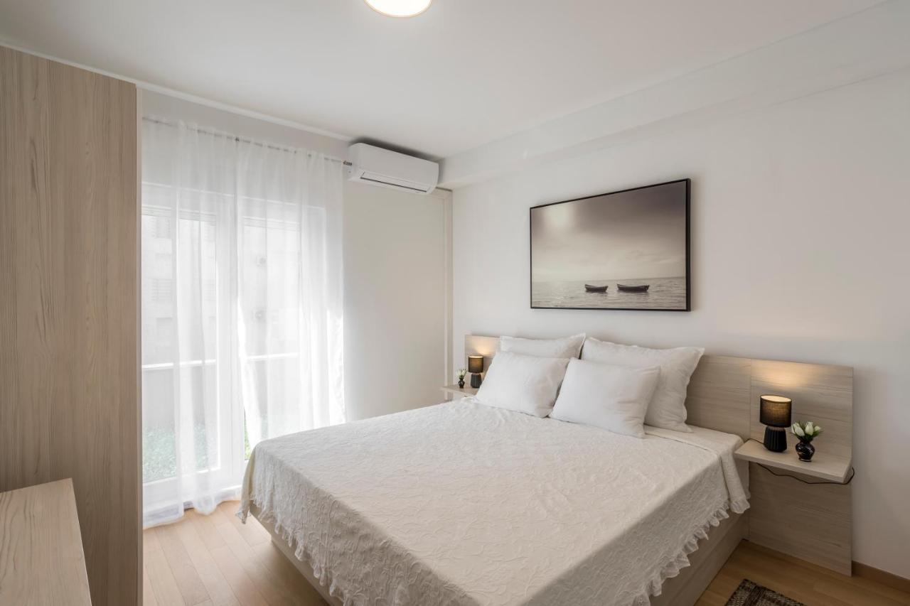 Coastal 1 Apartment *