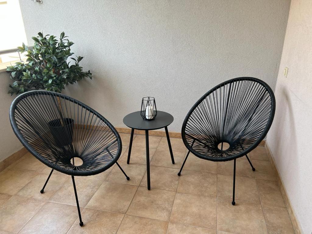 Luxury Ora Split