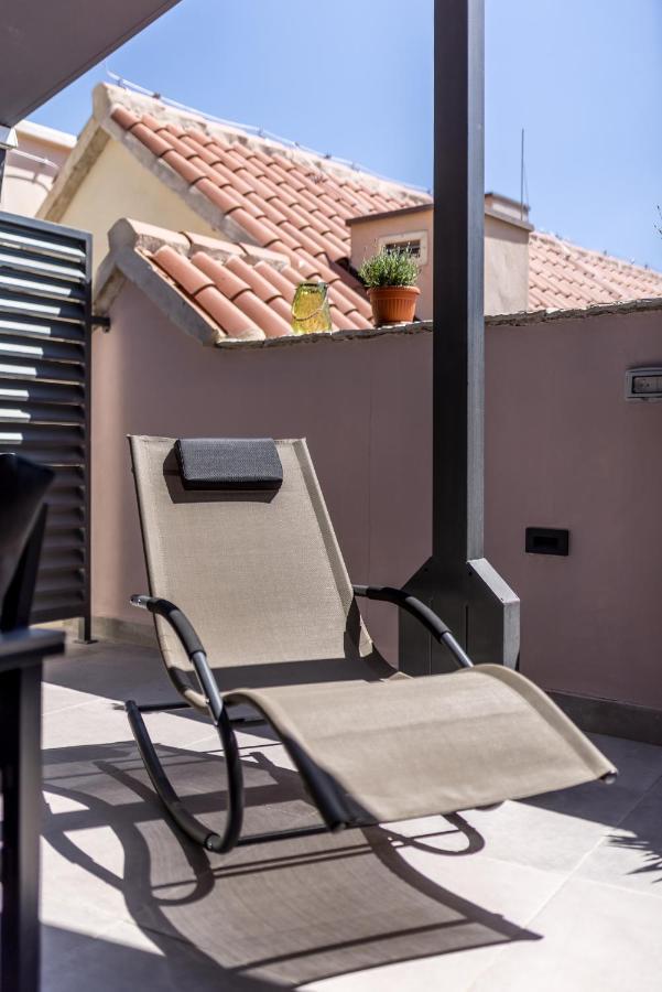 Main Square Duplex With Rooftop Terrace * Split