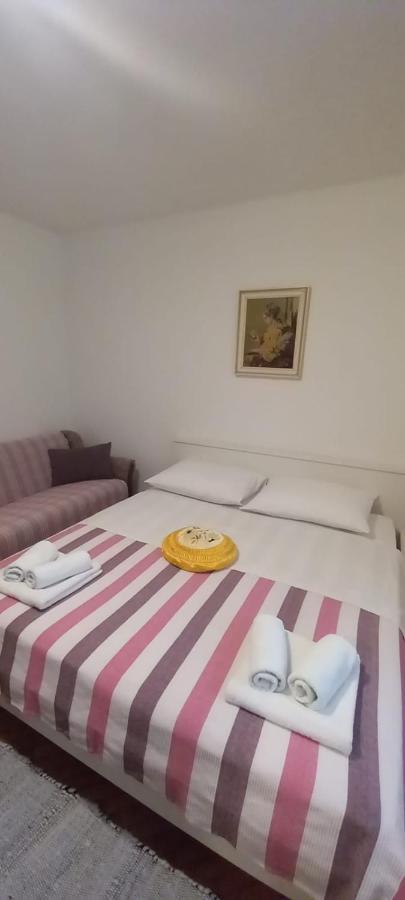 Guest House Ana *