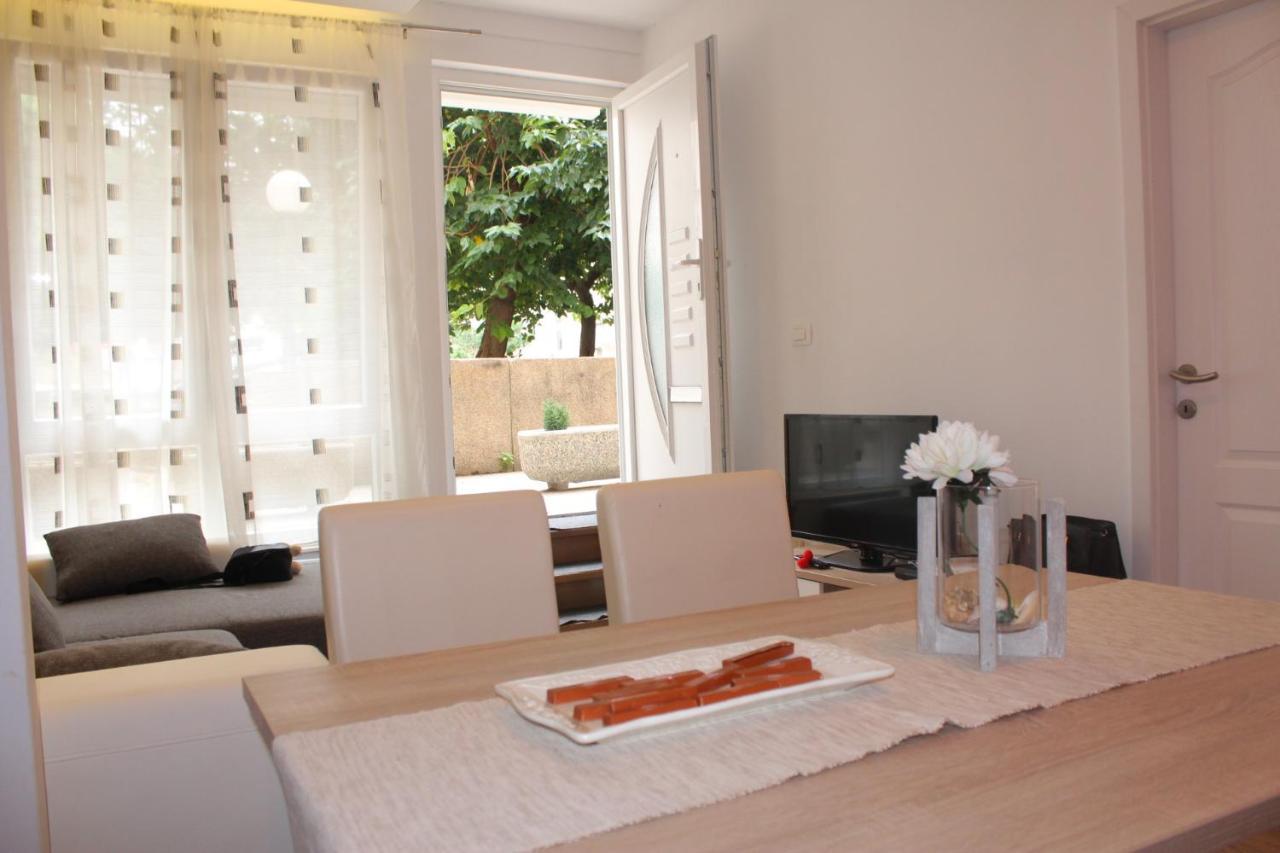One Bedroom Apt With Wifi Split