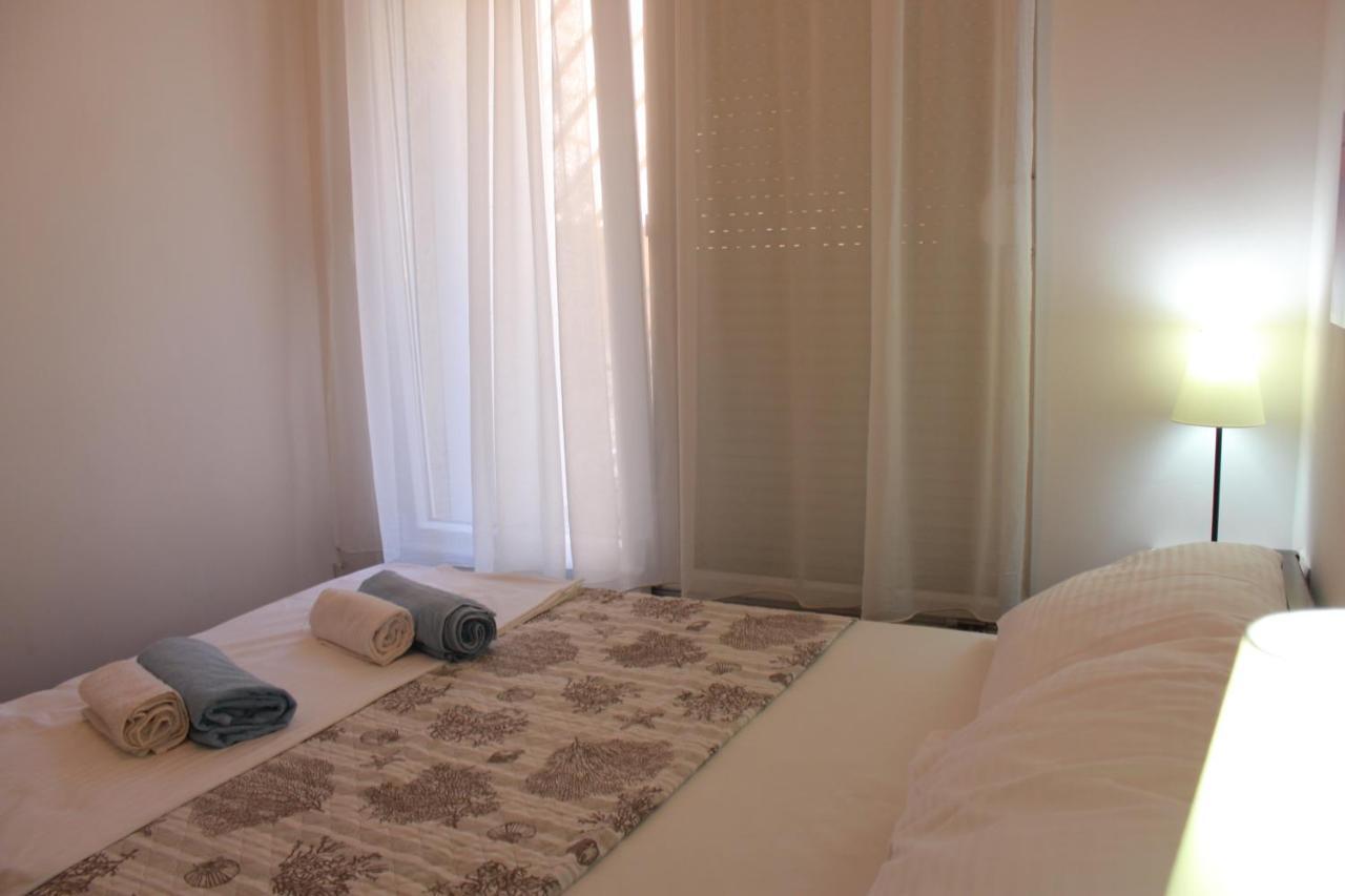 One Bedroom Apt With Wifi Apartment Split