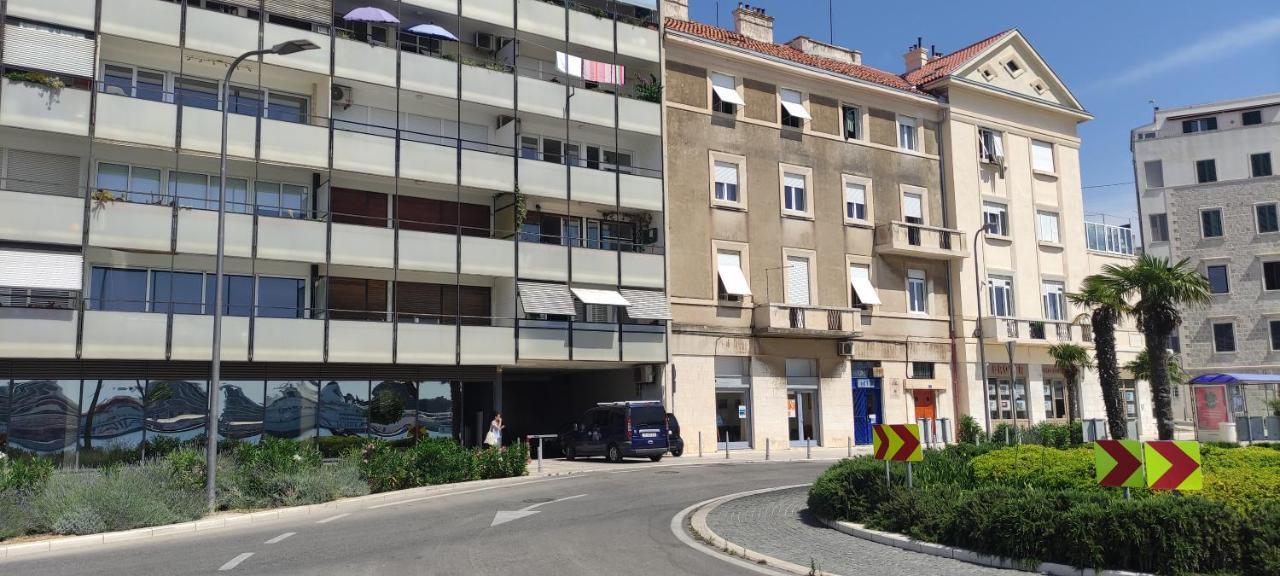 Marinaview City Center Apartment Split