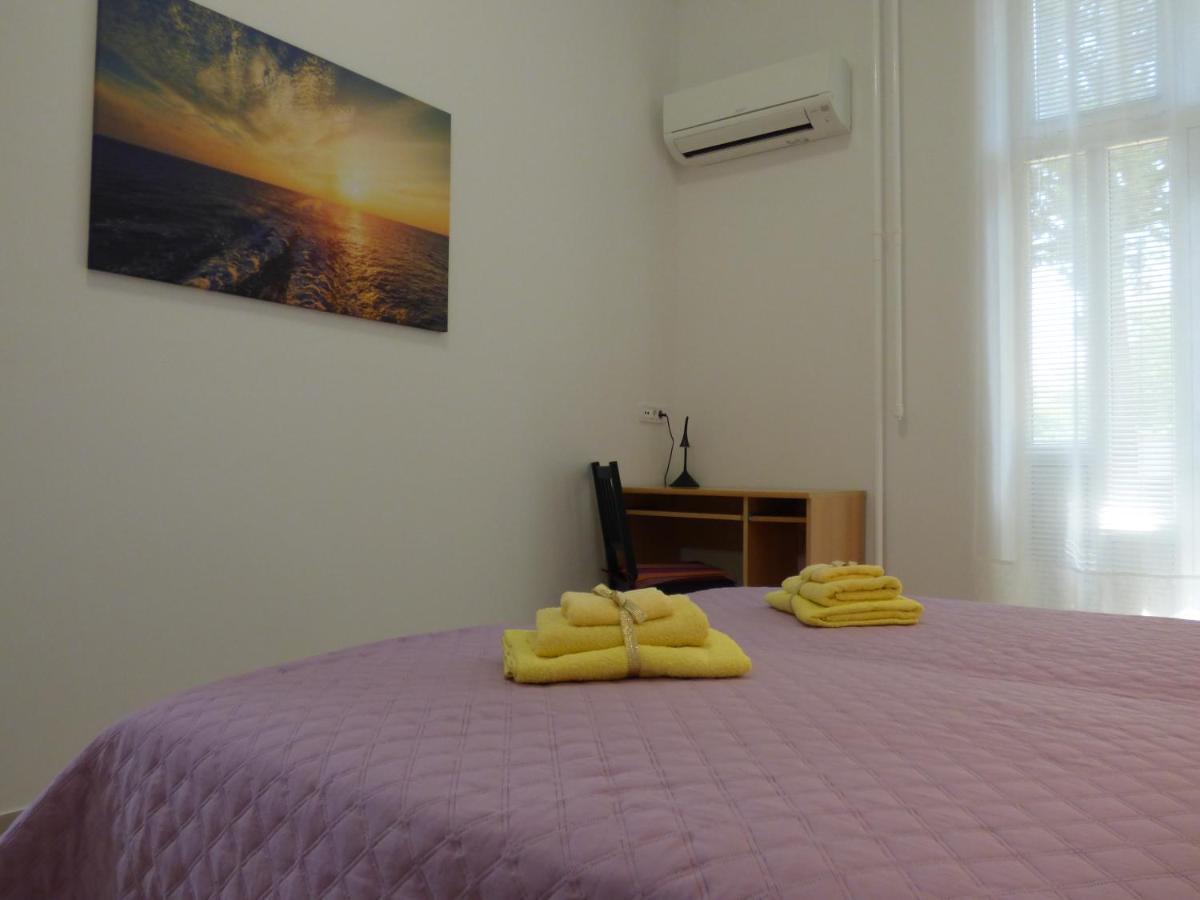 Apartment Apartman Mira