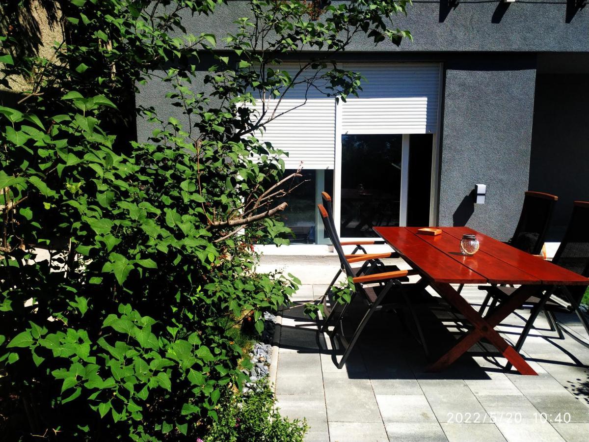Marjan Rose Apartment