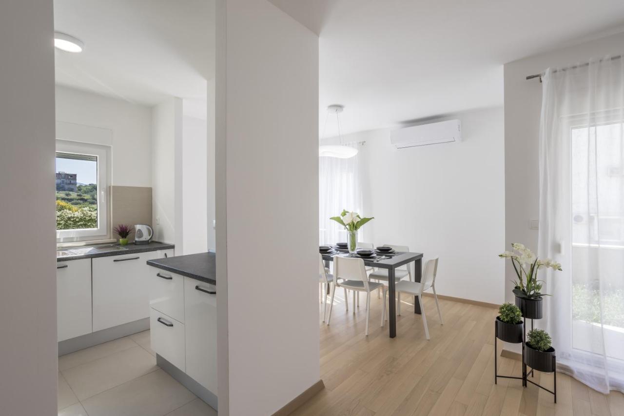 Coastal 1 Apartment Split