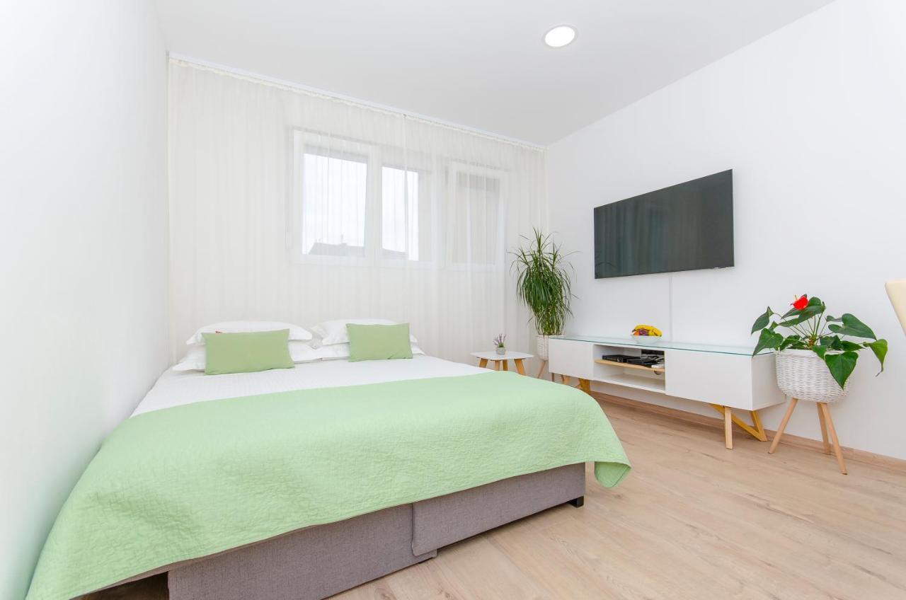 Lanuna Apartment *