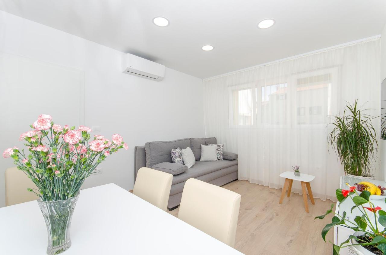 Apartment Lanuna Split