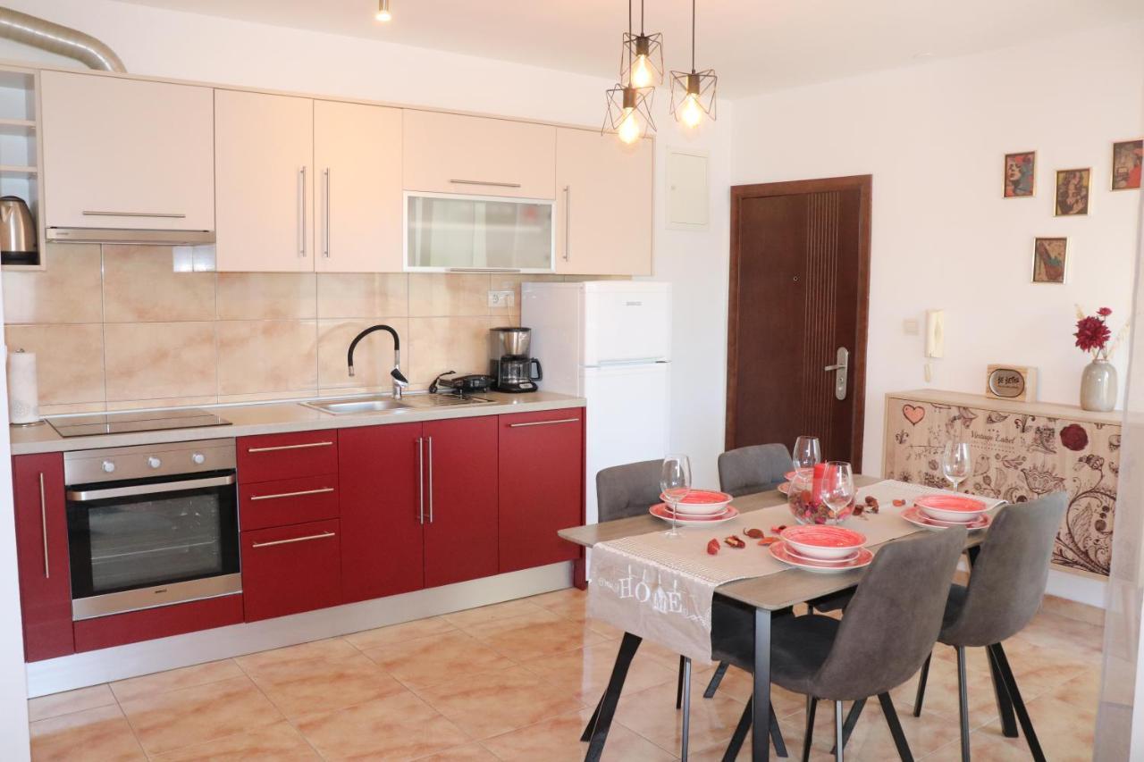 Kikaso - Near Mall Of Split, Free Parking Split
