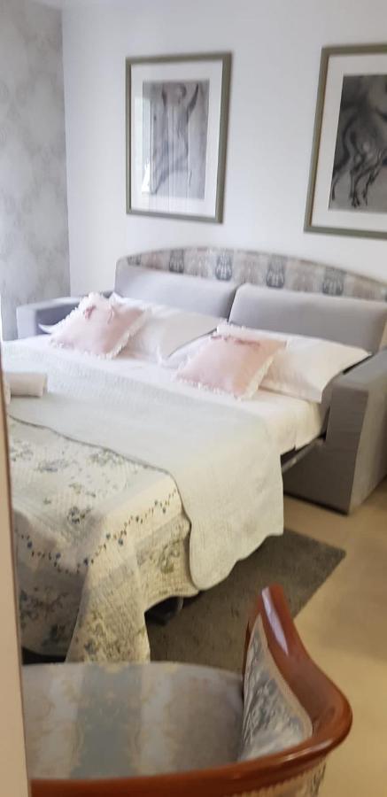 Lungomare Apartment *
