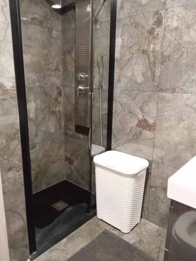 Paola With Free Private Parking Place Apartment