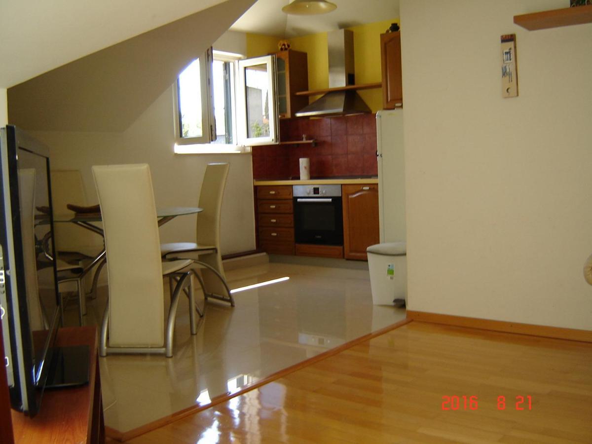 Kirka Apartment