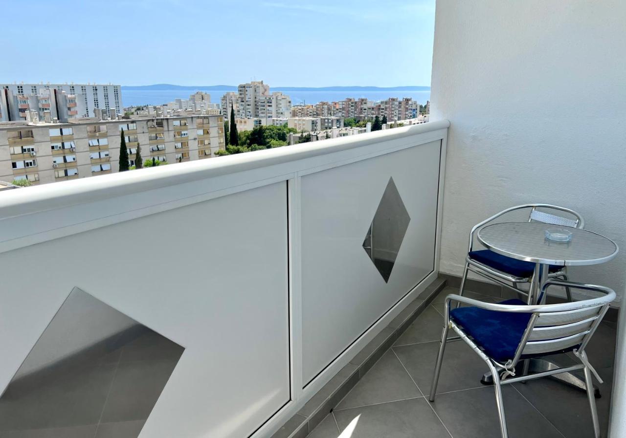 Apartamento Luna Modern Sea View *