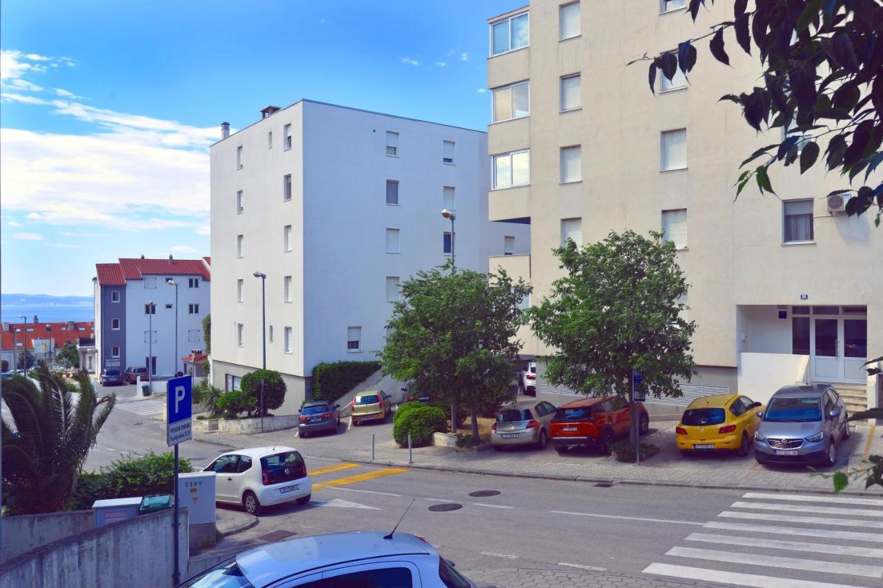 One Bedroom Terrace Parking * Split