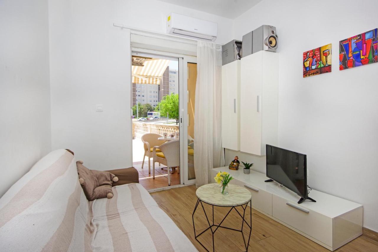 Apartment House Split