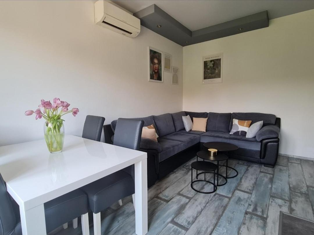 New Modern-park View-5 Minutes From Diocletian's Palace Apartamento