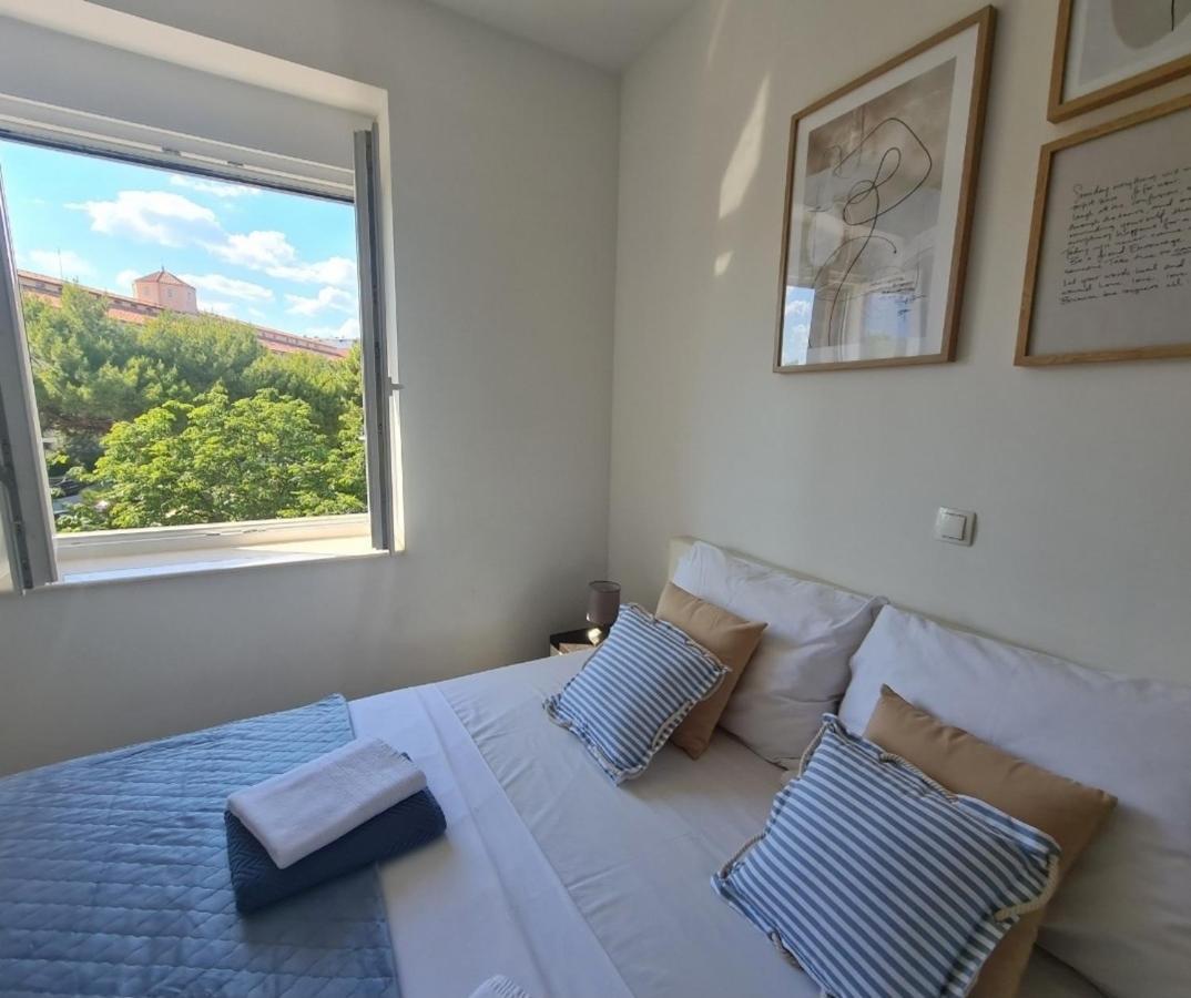 Apartamento New Modern-park View-5 Minutes From Diocletian's Palace *