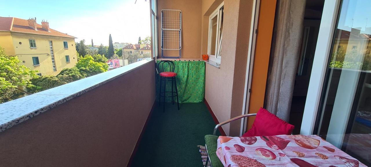 Carlos Apartman