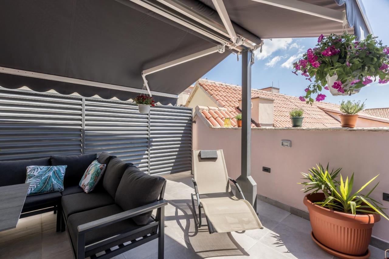Main Square Duplex With Rooftop Terrace * Split