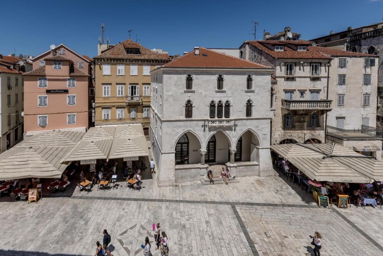 Main Square Duplex With Rooftop Terrace Apartamento