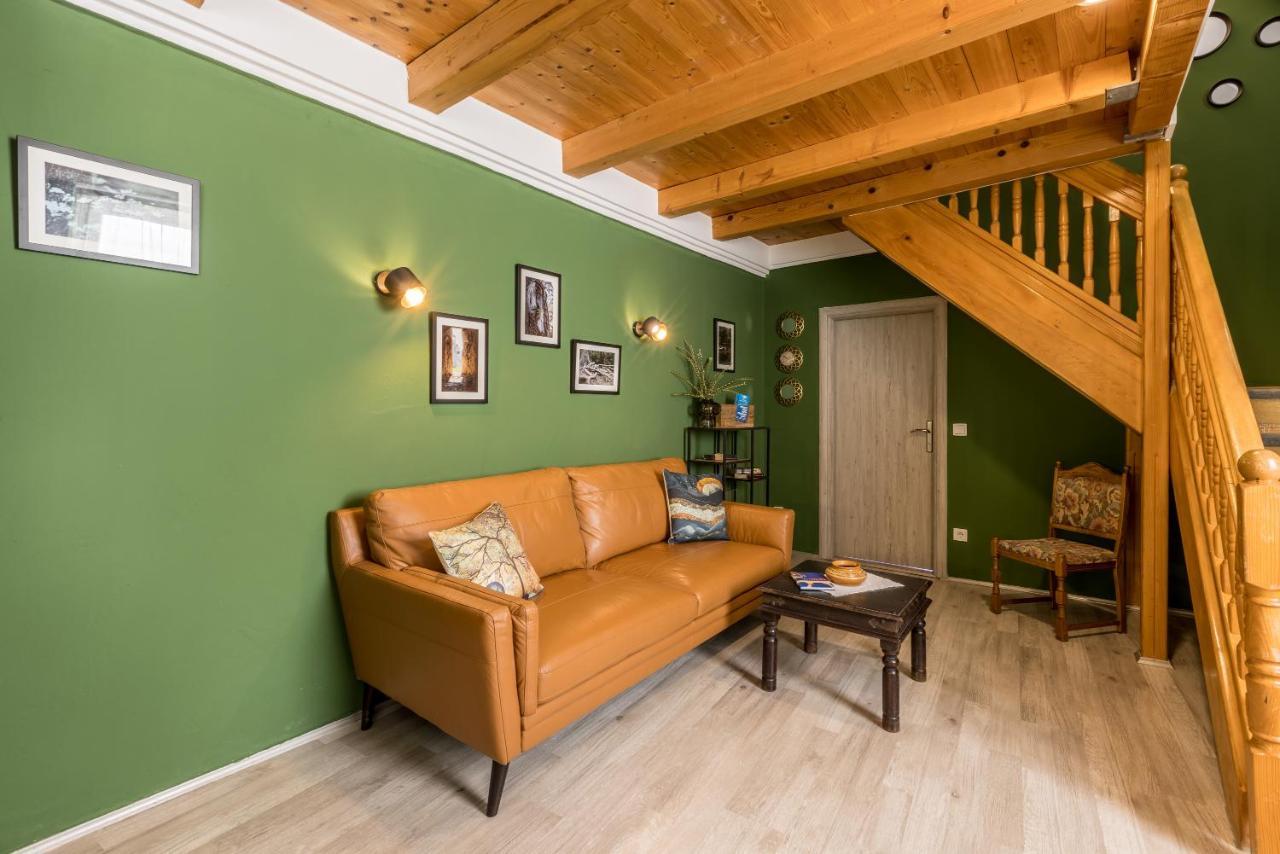 Main Square Duplex With Rooftop Terrace Split