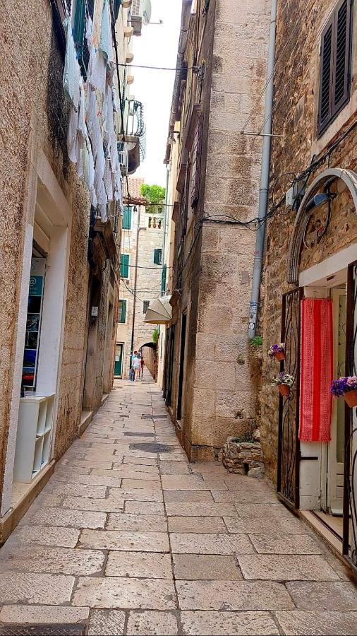 Golden Dream In Diocletian Palace Apartment Split