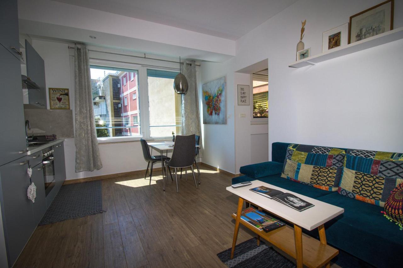 Brand New 1br Near Central Station, Old Town, Beach - 3 Minute Walking