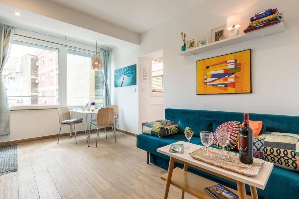 Brand New 1br Near Central Station, Old Town, Beach - 3 Minute Walking Appartement Split