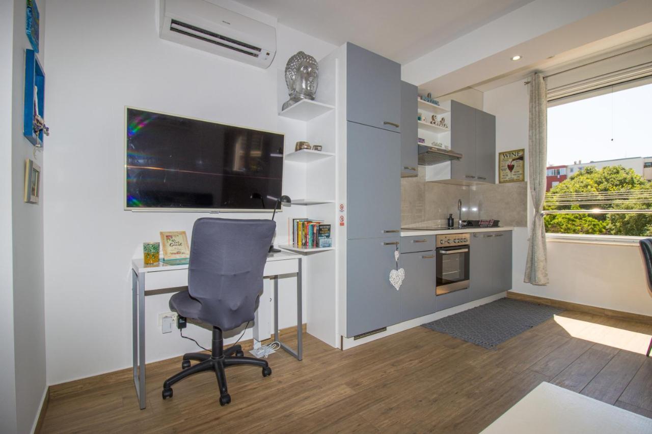 Brand New 1br Near Central Station, Old Town, Beach - 3 Minute Walking *