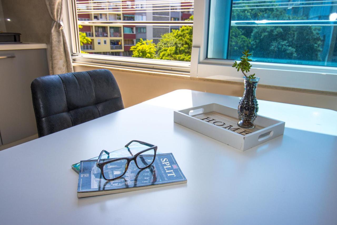 Brand New 1br Near Central Station, Old Town, Beach - 3 Minute Walking Split